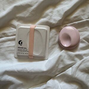 Glossier perfume